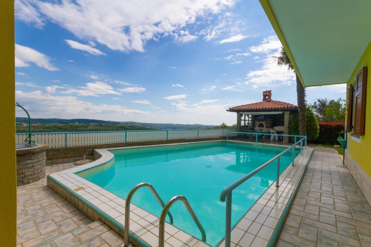Apartma Jelka Secovlje Exterior photo