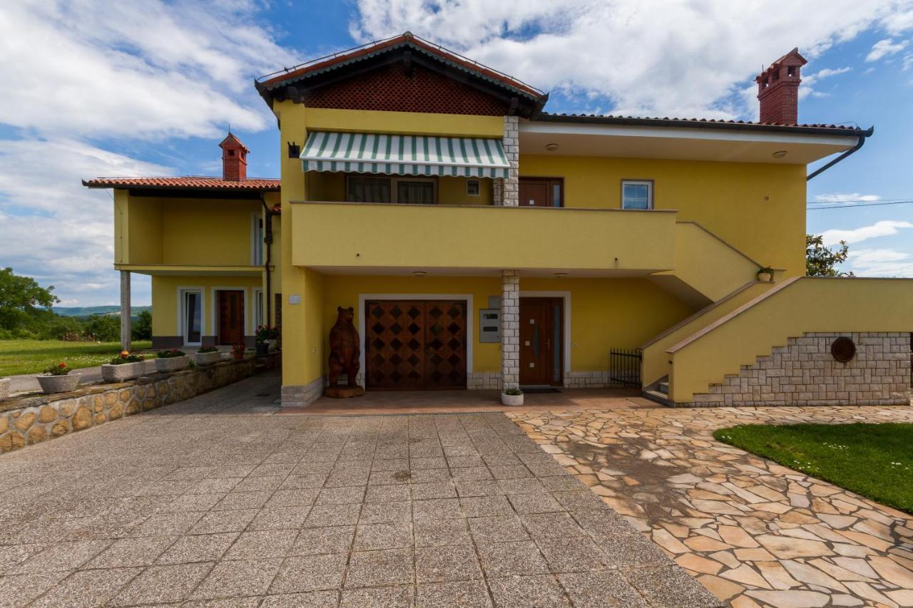 Apartma Jelka Secovlje Exterior photo
