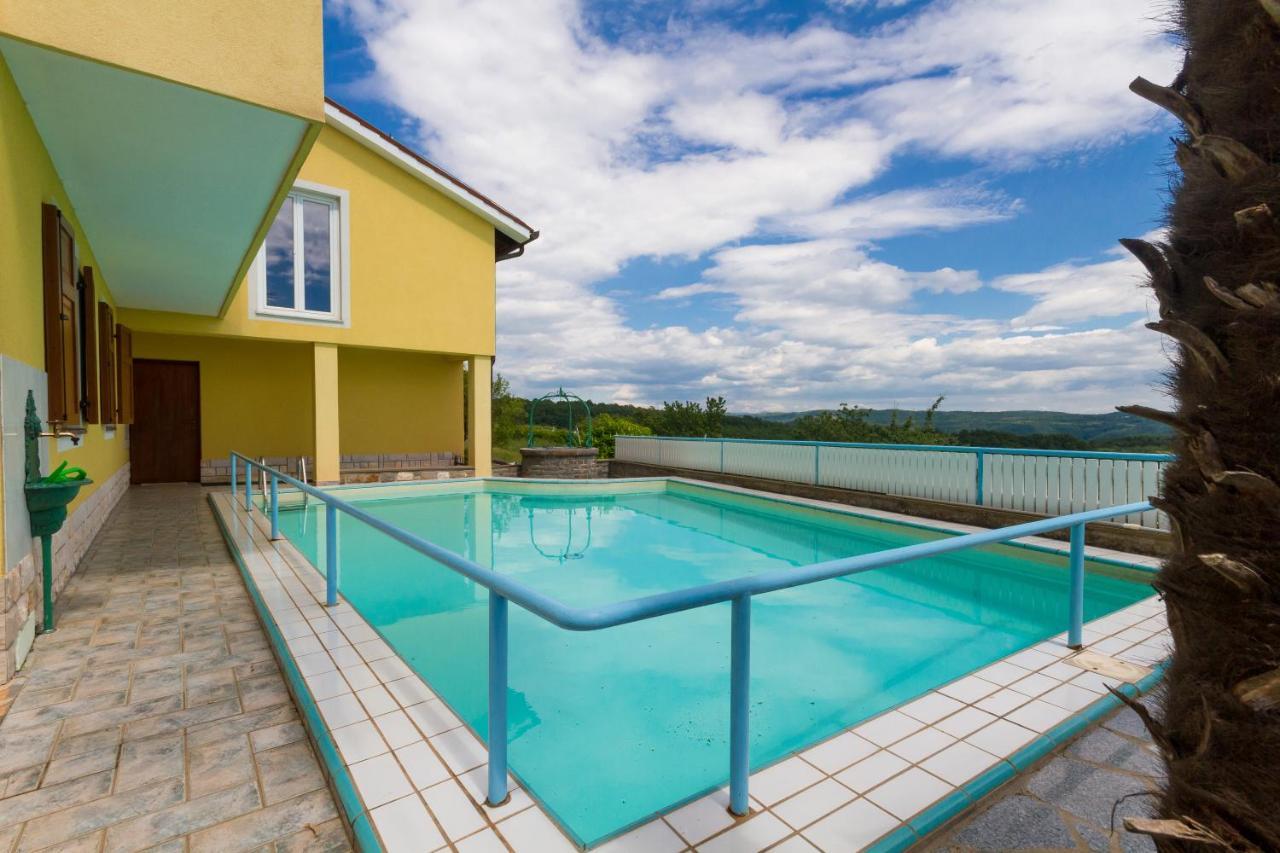 Apartma Jelka Secovlje Exterior photo