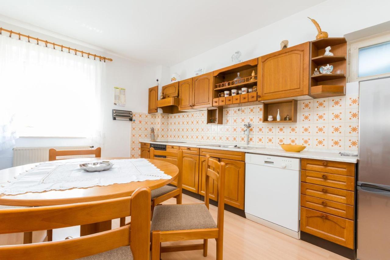 Apartma Jelka Secovlje Exterior photo